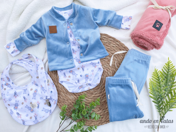 Conjunto Mao Plush Cielo - Imagen 2