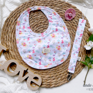 Set Florencia - Babero + portachupete - Talle 6M a 24M