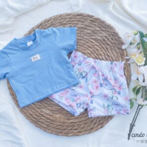Set Pajarita - Crop Cielo + Short Momi